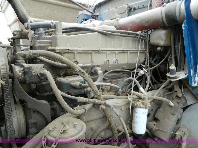 image for item J8920 1977 Kenworth W900A dump truck