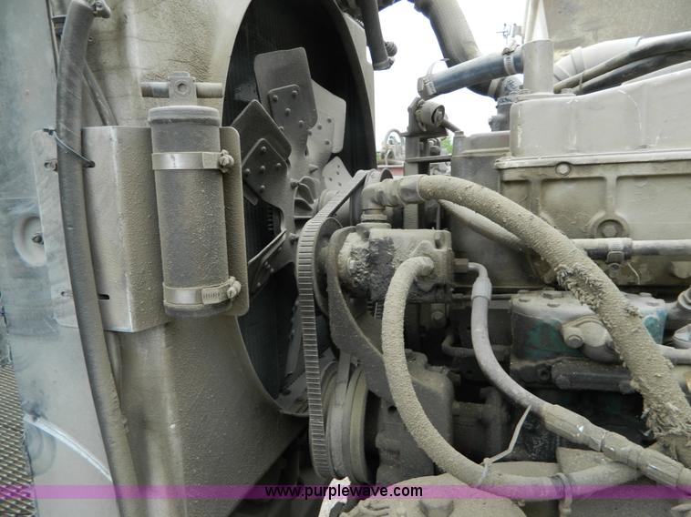 image for item J8920 1977 Kenworth W900A dump truck