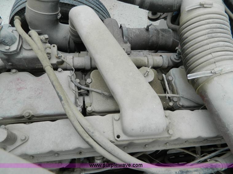 image for item J8920 1977 Kenworth W900A dump truck