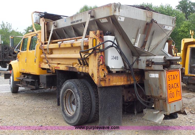 image for item K1401 2000 International 4900 dump truck