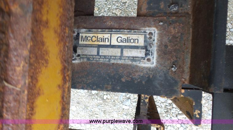 image for item K1401 2000 International 4900 dump truck