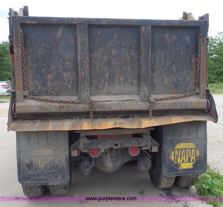 image for item K1411 1993 International F9370 dump truck
