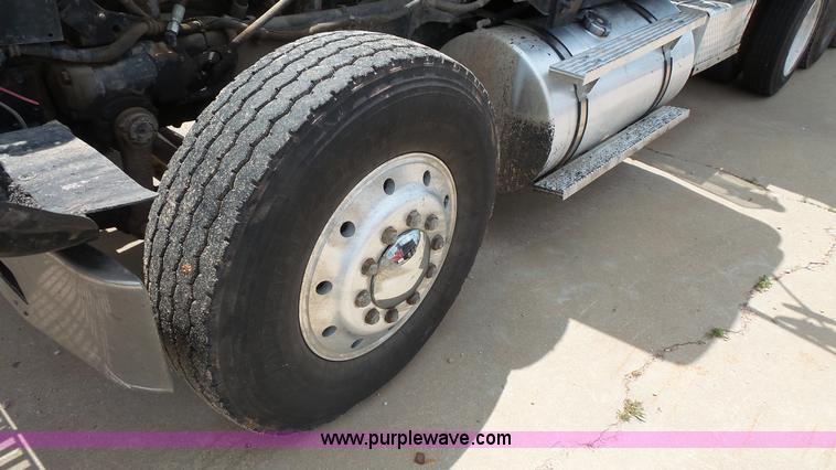 image for item K1411 1993 International F9370 dump truck