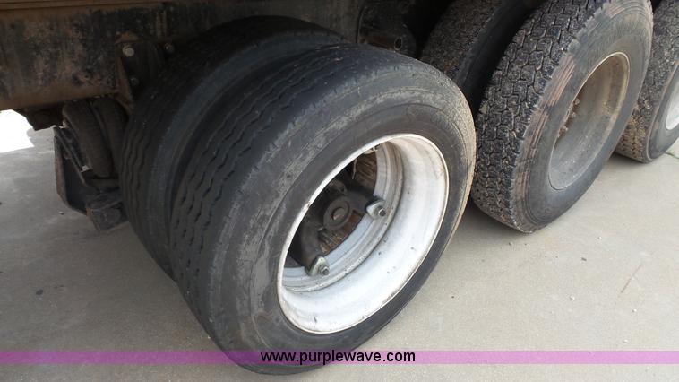 image for item K1411 1993 International F9370 dump truck