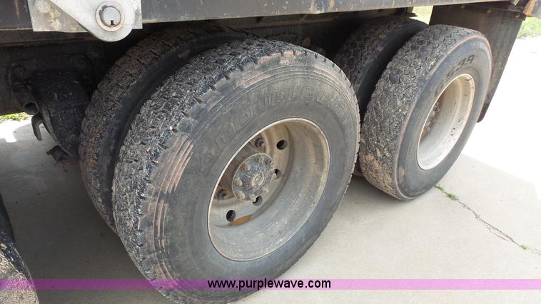 image for item K1411 1993 International F9370 dump truck