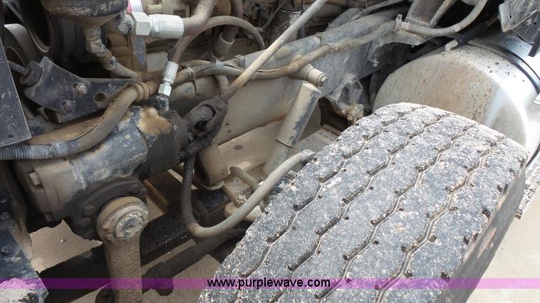 image for item K1411 1993 International F9370 dump truck