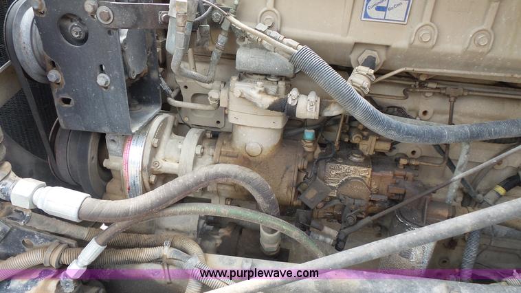 image for item K1411 1993 International F9370 dump truck