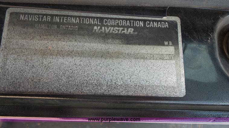 image for item K1411 1993 International F9370 dump truck