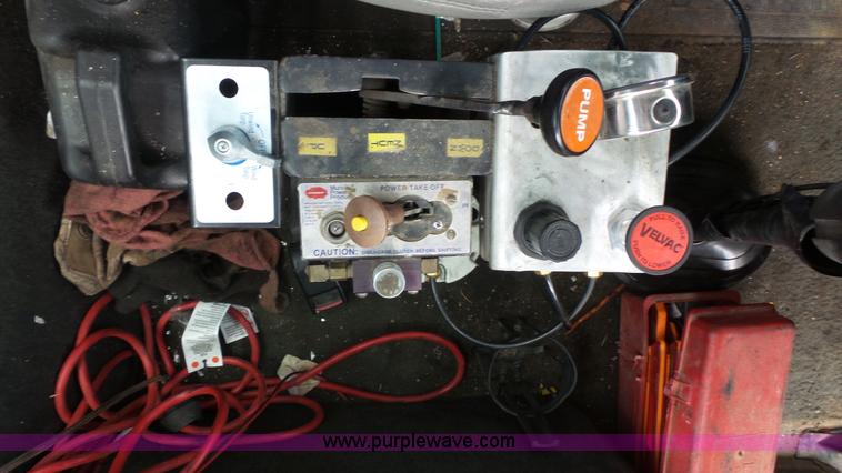 image for item K1411 1993 International F9370 dump truck