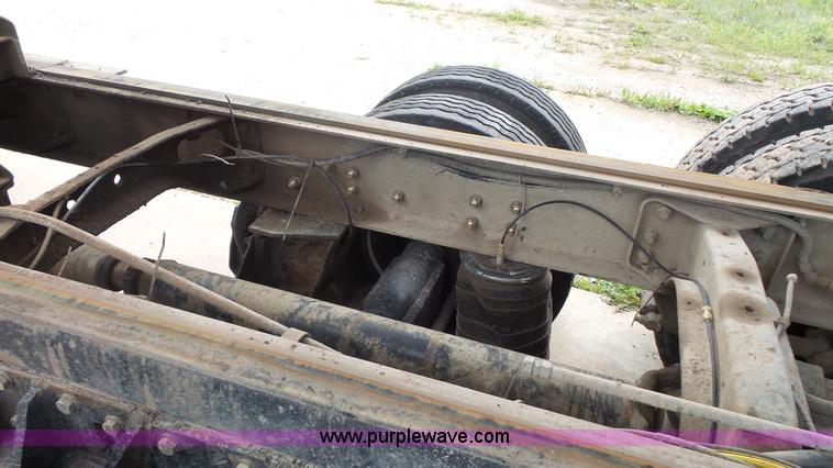 image for item K1411 1993 International F9370 dump truck