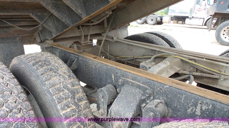image for item K1411 1993 International F9370 dump truck
