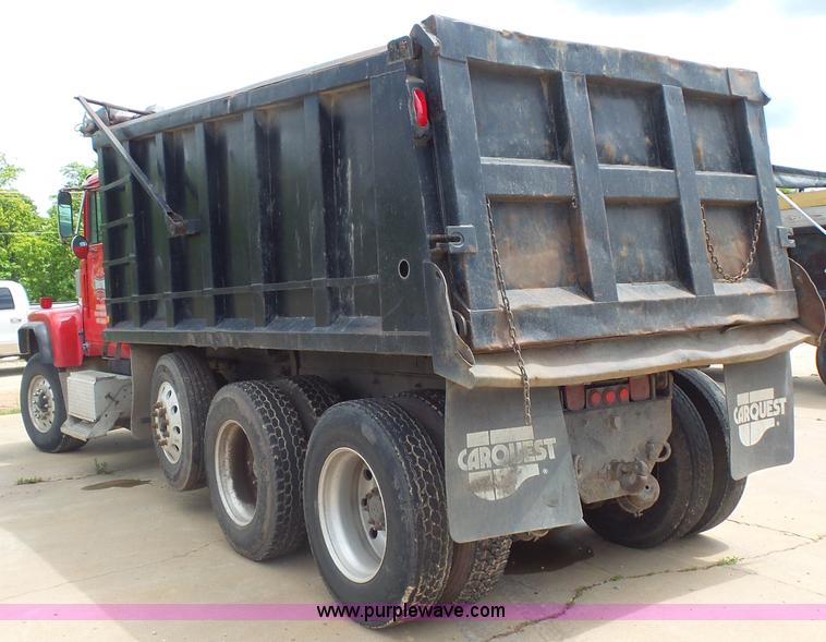 image for item K1412 1999 International Paystar 5000 dump truck