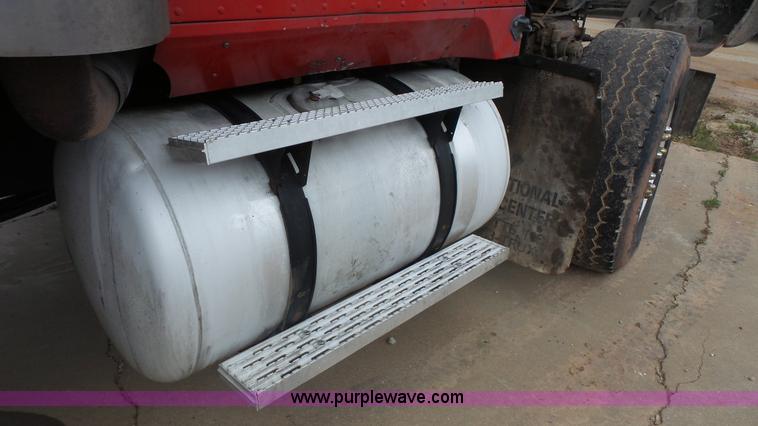 image for item K1412 1999 International Paystar 5000 dump truck