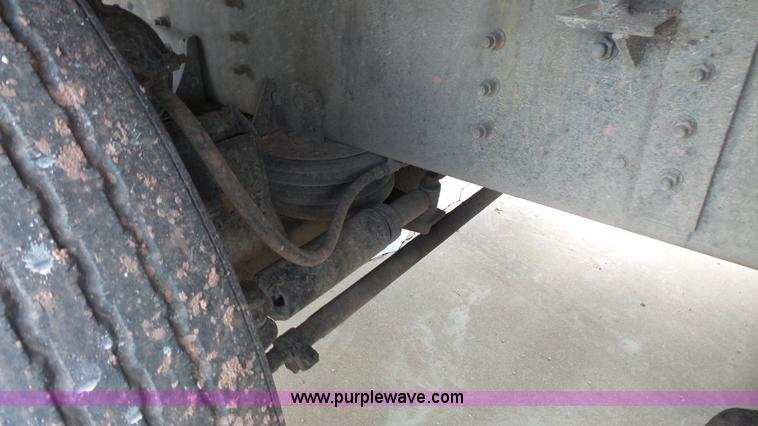 image for item K1412 1999 International Paystar 5000 dump truck