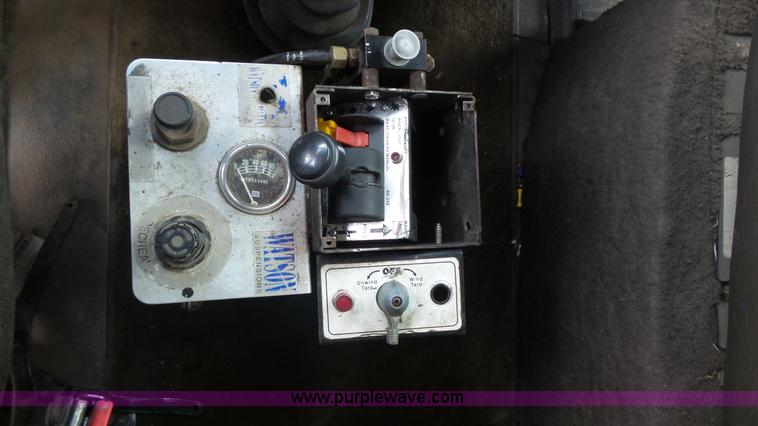 image for item K1412 1999 International Paystar 5000 dump truck