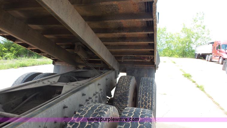 image for item K1412 1999 International Paystar 5000 dump truck