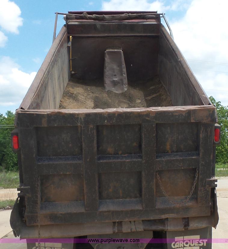 image for item K1412 1999 International Paystar 5000 dump truck