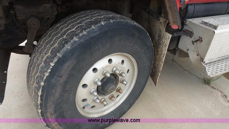 image for item K1412 1999 International Paystar 5000 dump truck