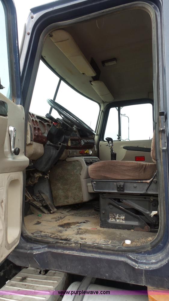 image for item K1429 2001 Mack CH613 Granite dump truck