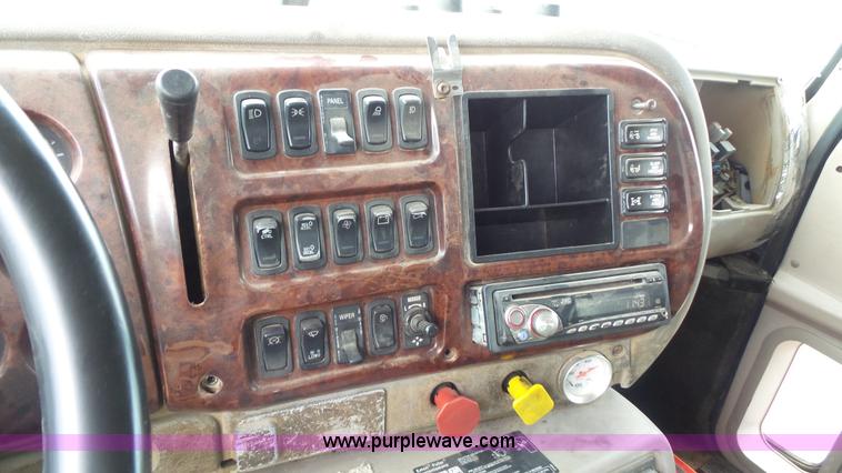 image for item K1429 2001 Mack CH613 Granite dump truck