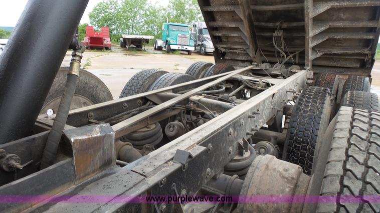 image for item K1429 2001 Mack CH613 Granite dump truck