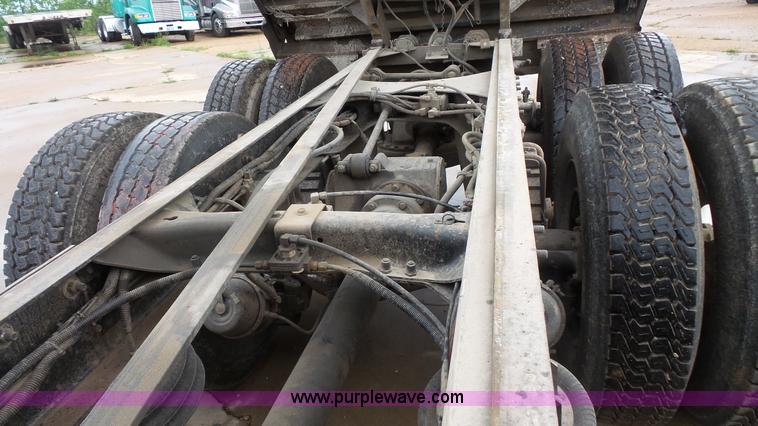 image for item K1429 2001 Mack CH613 Granite dump truck