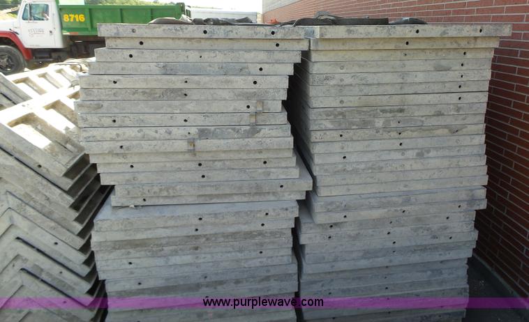 image for item K2208 Aluminum concrete forms