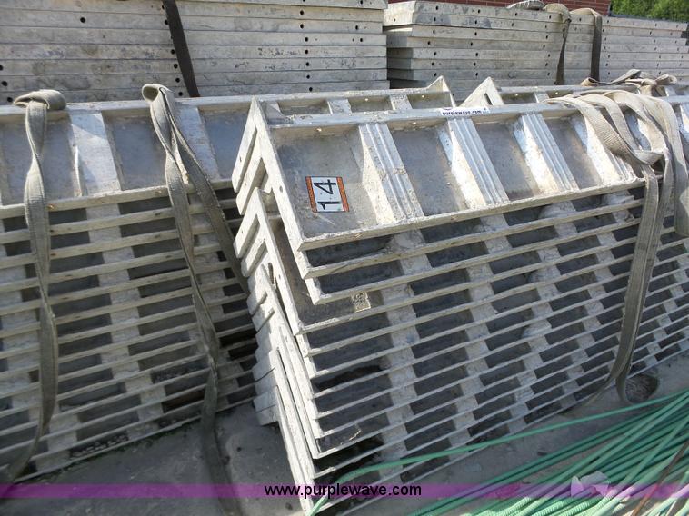 image for item K2208 Aluminum concrete forms