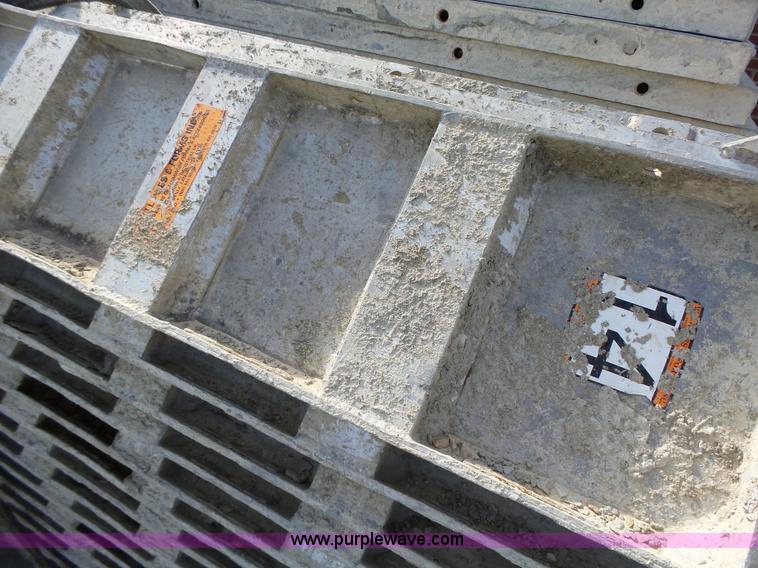 image for item K2208 Aluminum concrete forms
