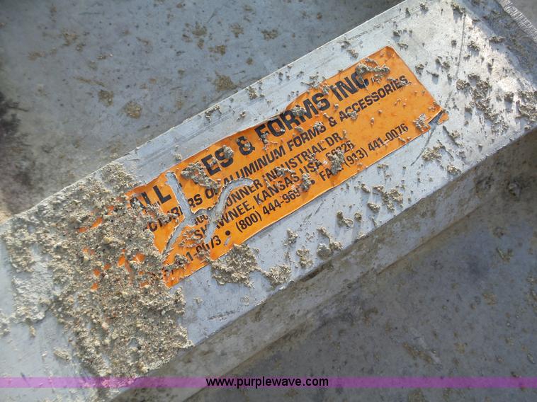 image for item K2208 Aluminum concrete forms