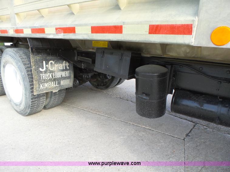 image for item K2209 2000 International F4900 dump truck