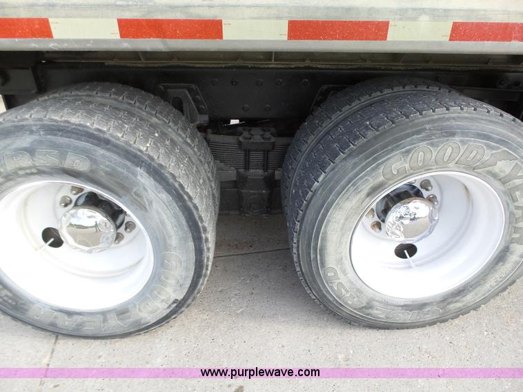 image for item K2209 2000 International F4900 dump truck