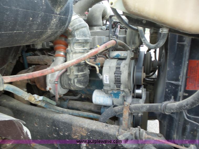 image for item K2209 2000 International F4900 dump truck