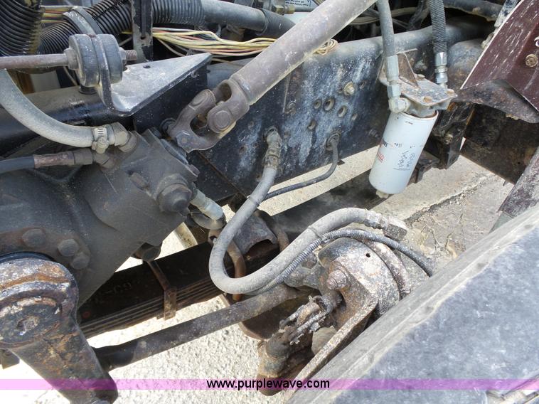 image for item K2209 2000 International F4900 dump truck