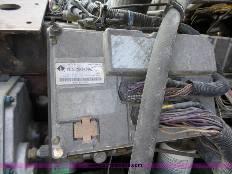 image for item K2209 2000 International F4900 dump truck