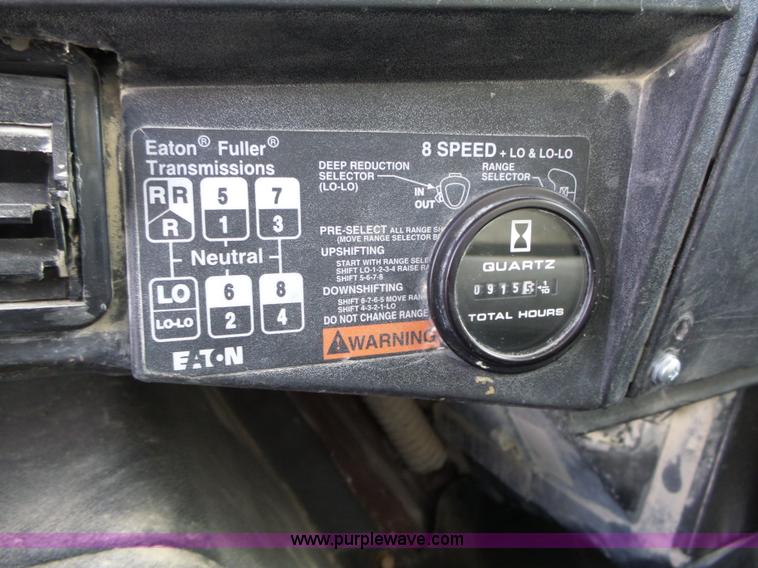 image for item K2209 2000 International F4900 dump truck