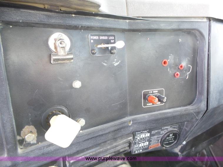 image for item K2209 2000 International F4900 dump truck