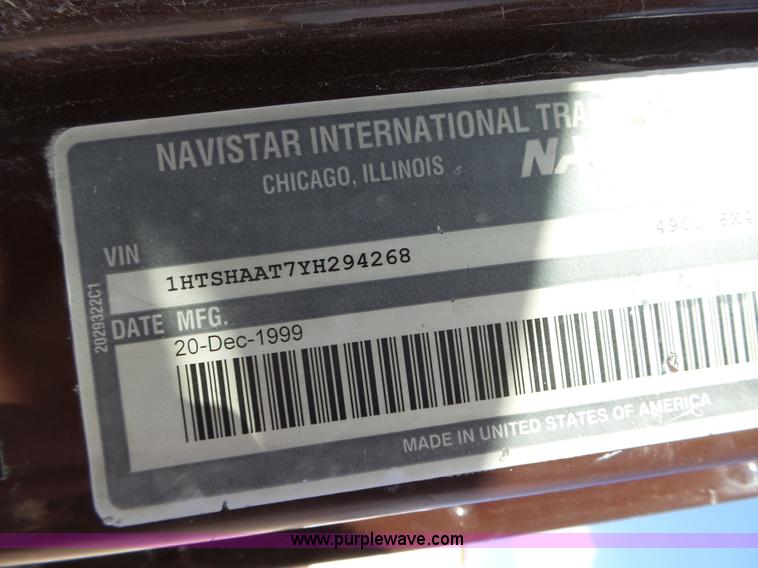 image for item K2209 2000 International F4900 dump truck