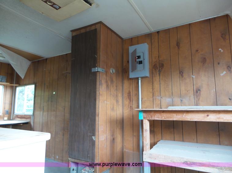 image for item K2210 1986 Wells Cargo office trailer