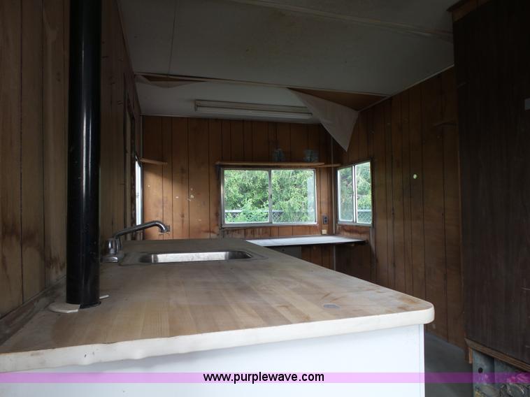 image for item K2210 1986 Wells Cargo office trailer