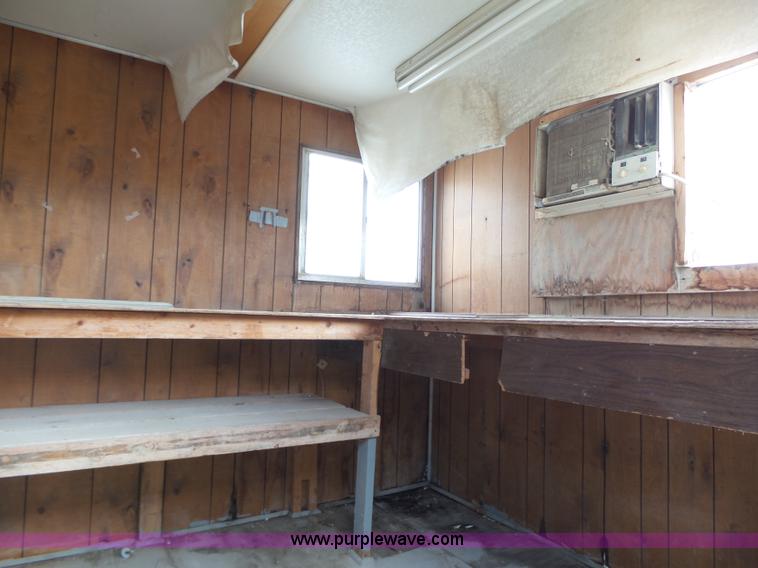 image for item K2210 1986 Wells Cargo office trailer