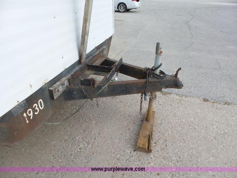 image for item K2211 1986 Wells Cargo office trailer