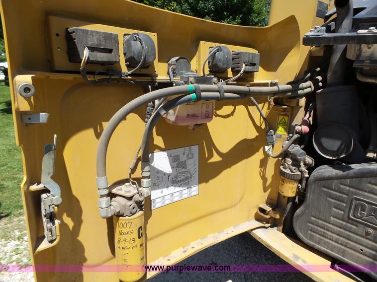 image for item K2213 2007 Caterpillar 277C skid steer