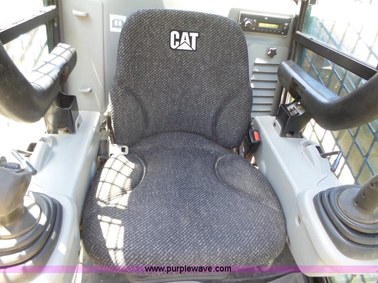 image for item K2213 2007 Caterpillar 277C skid steer