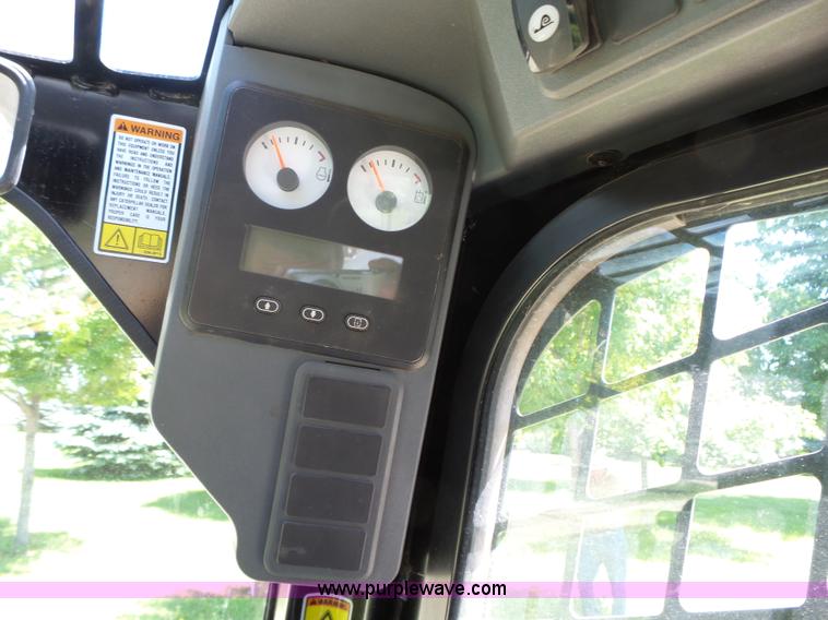 image for item K2213 2007 Caterpillar 277C skid steer