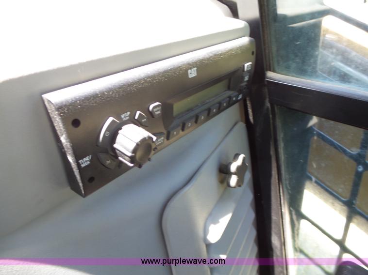 image for item K2213 2007 Caterpillar 277C skid steer