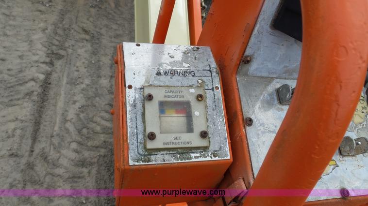 image for item K3498 1995 JLG 60H boom lift