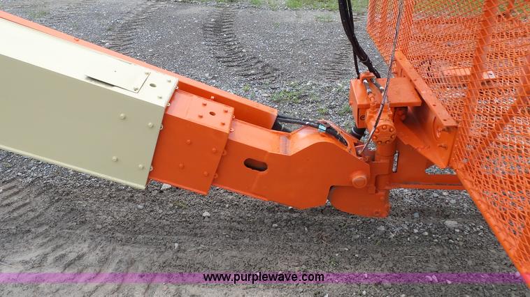 image for item K3498 1995 JLG 60H boom lift