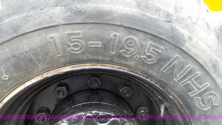 image for item K3498 1995 JLG 60H boom lift