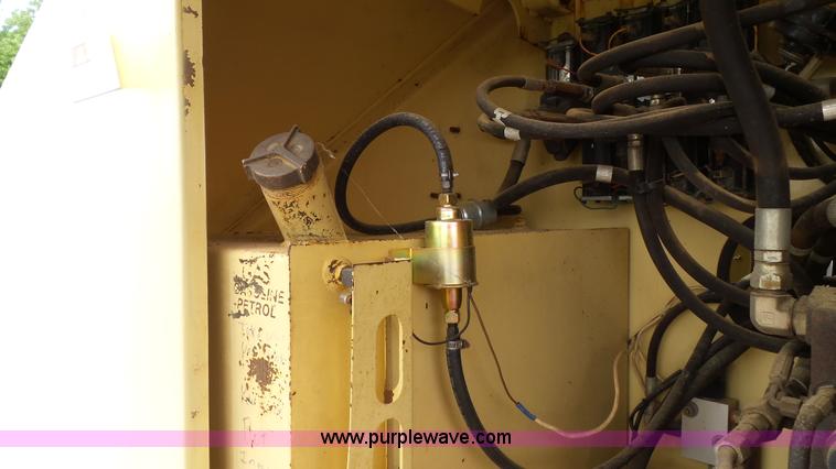 image for item K3498 1995 JLG 60H boom lift